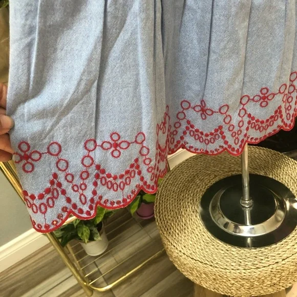 Vineyard Vines Blue Chambray Embroidered Flounce Pull On Skirt SZ XXS - Picture 7 of 8